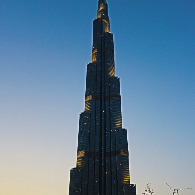 Visiting the World’s Tallest Building – Burj Khalifa Dubai