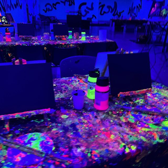 Neon Brush