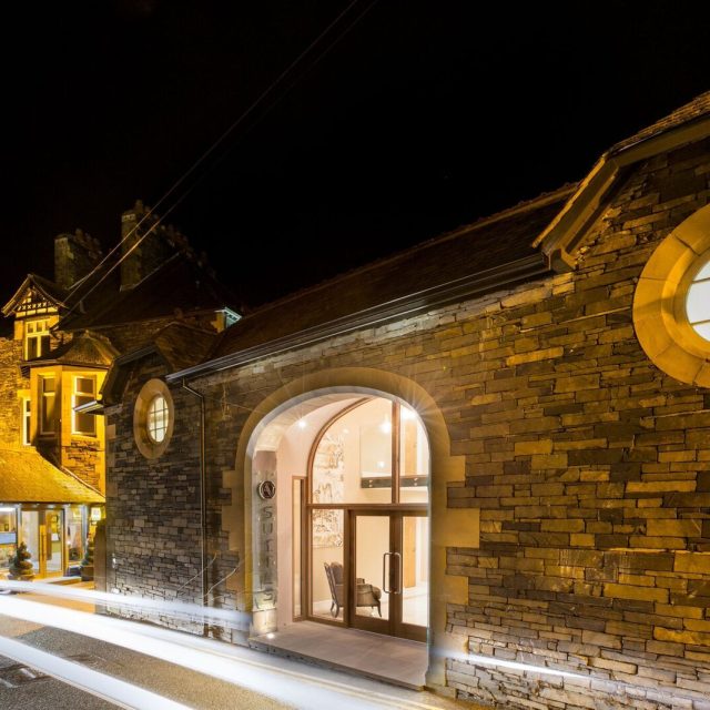 Applegarth Villa Hotel & Restaurant